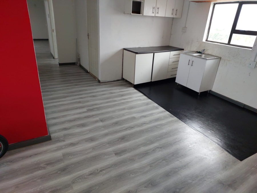 8 Bedroom Property for Sale in Parsonsvlei Eastern Cape